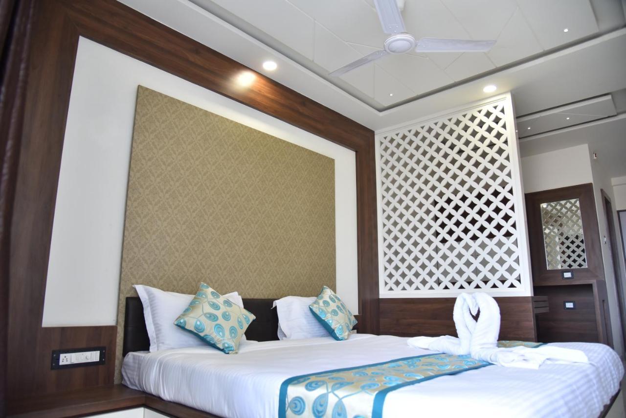 Hotel Savera Inn Morbi Exterior foto