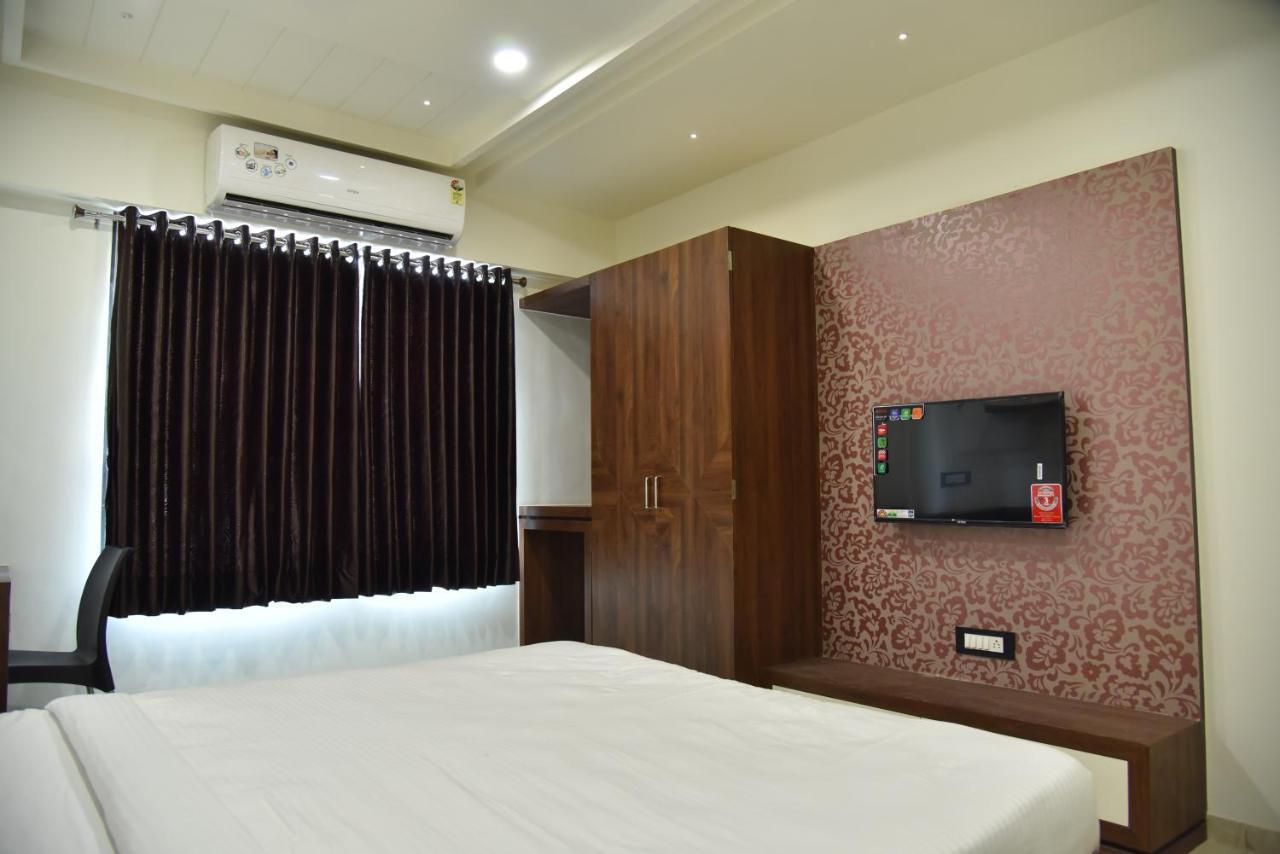 Hotel Savera Inn Morbi Exterior foto
