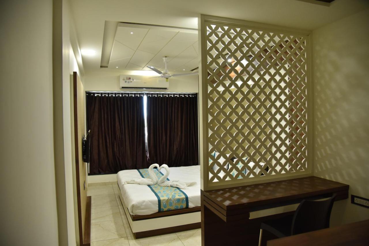 Hotel Savera Inn Morbi Exterior foto